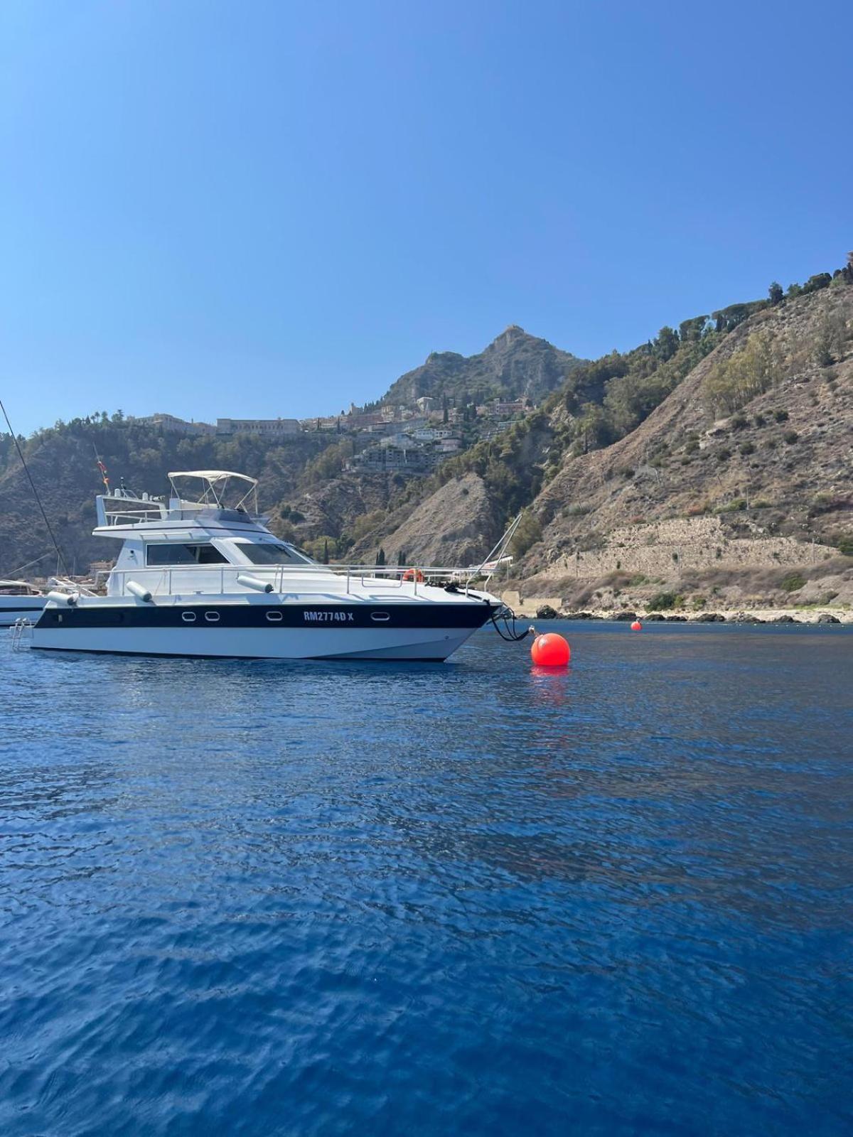 She'S Mine Yacht Catânia Exterior foto